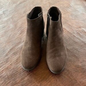 Kenneth Cole Dark Brown Suede Ankle Booties